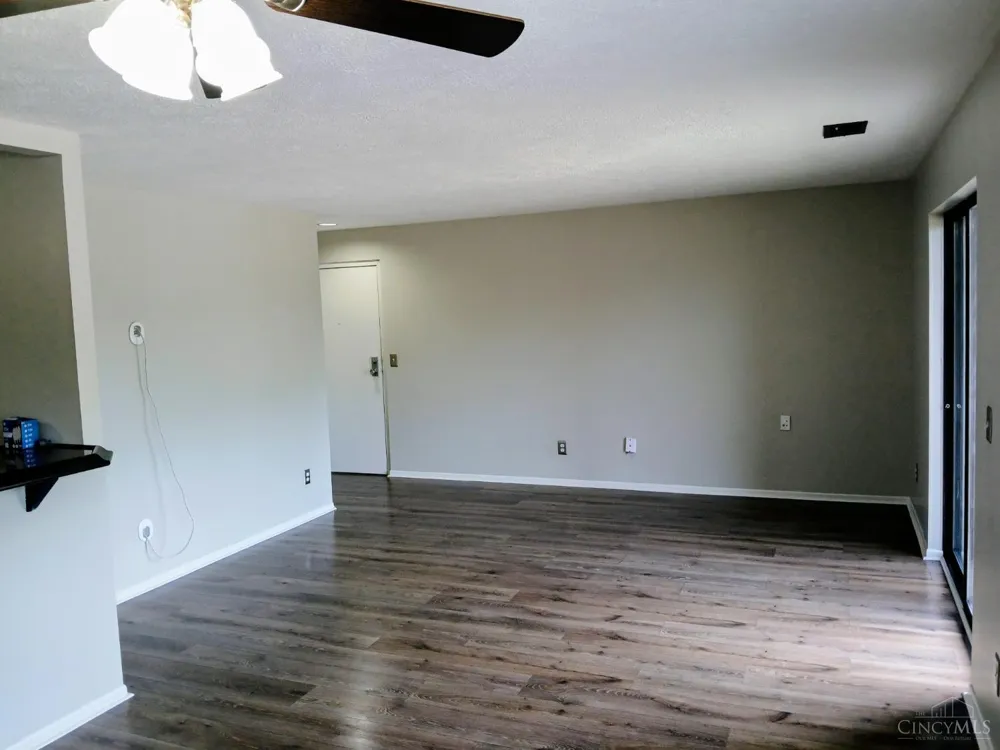 5444 Bluesky Drive #17 Green, OH 45247