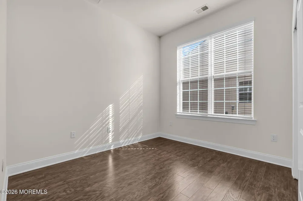 27 Flagstone Court Freehold, NJ 07728