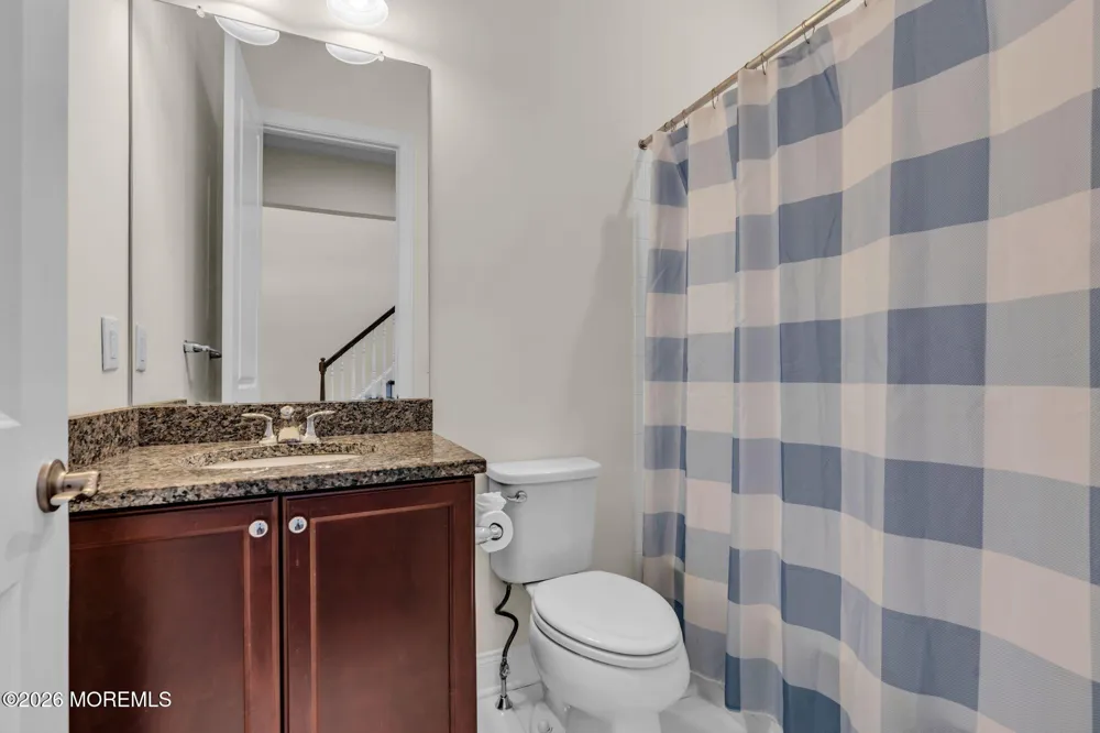 27 Flagstone Court Freehold, NJ 07728