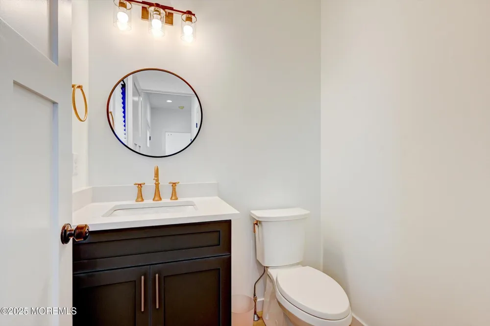 104 Lawrence Drive Manahawkin, NJ 08050