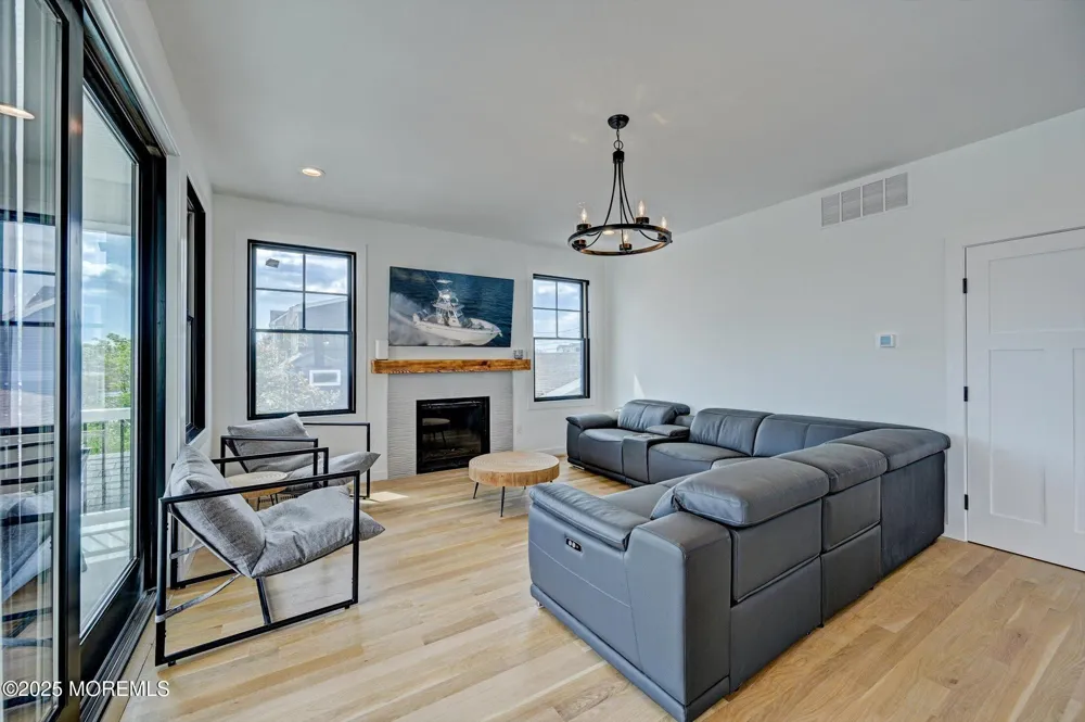 104 Lawrence Drive Manahawkin, NJ 08050