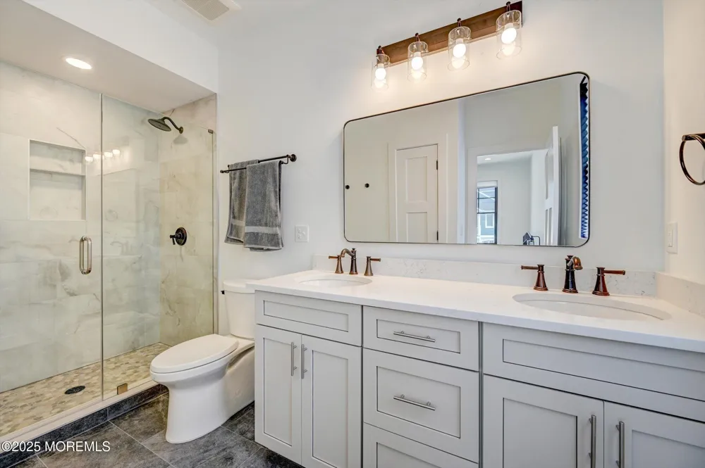104 Lawrence Drive Manahawkin, NJ 08050