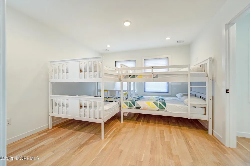 104 Lawrence Drive Manahawkin, NJ 08050