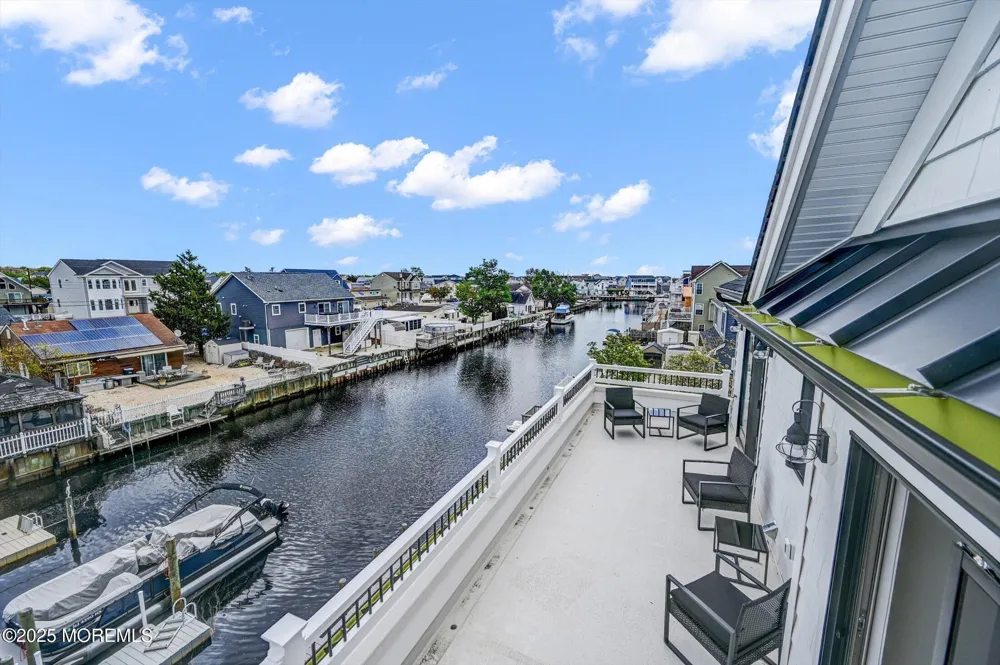 104 Lawrence Drive Manahawkin, NJ 08050