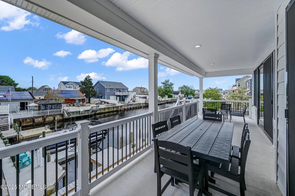 104 Lawrence Drive Manahawkin, NJ 08050