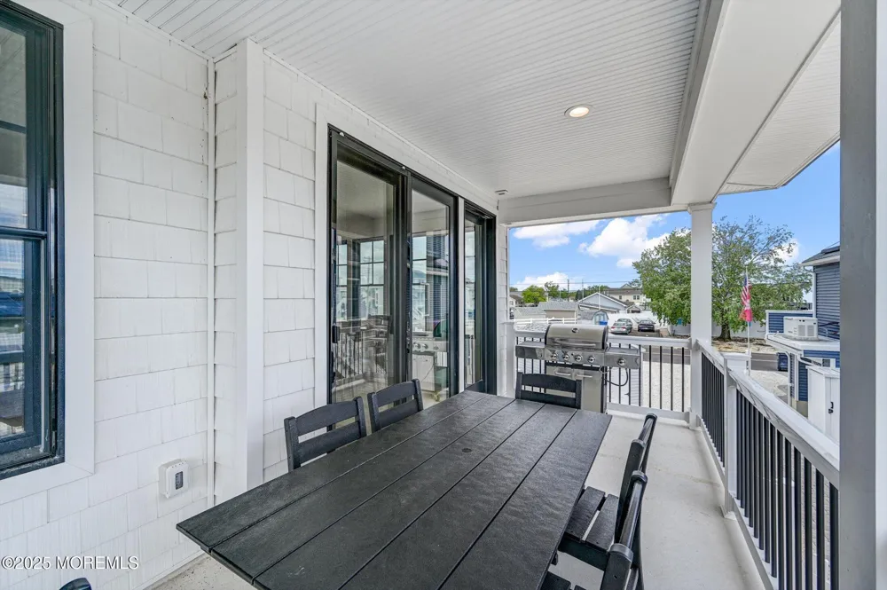 104 Lawrence Drive Manahawkin, NJ 08050