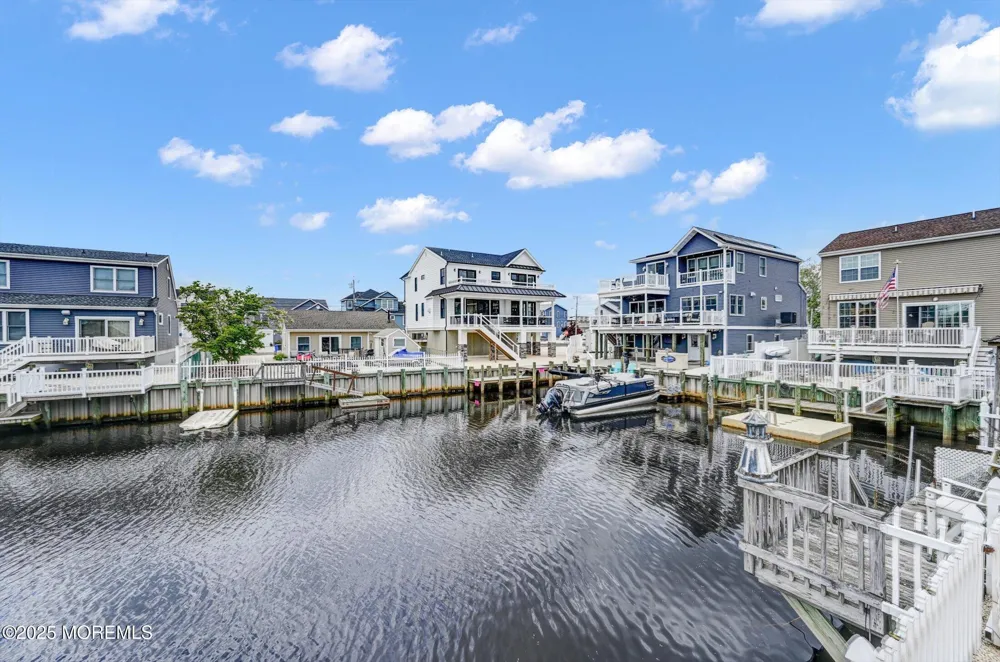 104 Lawrence Drive Manahawkin, NJ 08050
