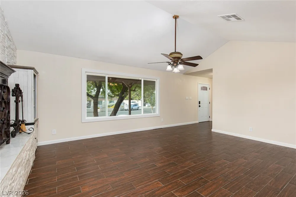 7295 Torrey Pines Drive Las Vegas, NV 89131