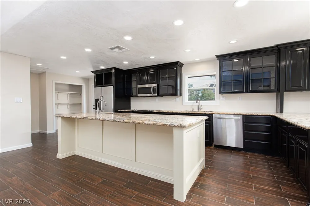 7295 Torrey Pines Drive Las Vegas, NV 89131