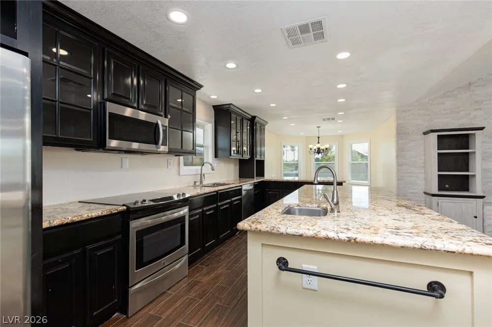 7295 Torrey Pines Drive Las Vegas, NV 89131