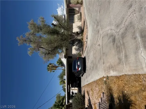 1567 Shadow Mountain Place