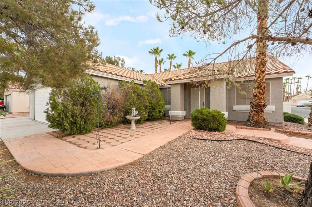 4866 Carefree Drive Las Vegas, NV 89122