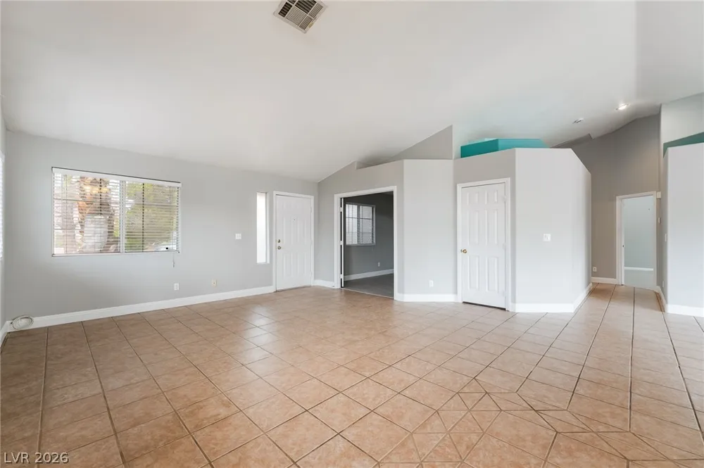 4866 Carefree Drive Las Vegas, NV 89122