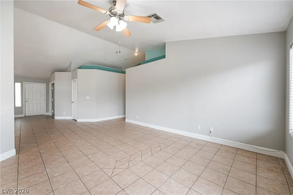 4866 Carefree Drive Las Vegas, NV 89122