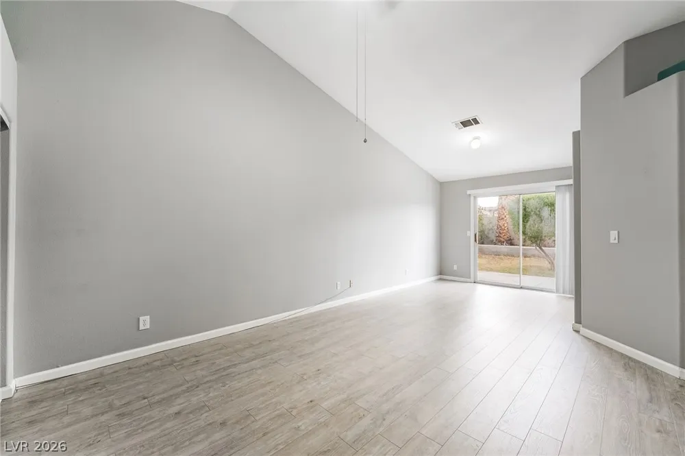 4866 Carefree Drive Las Vegas, NV 89122