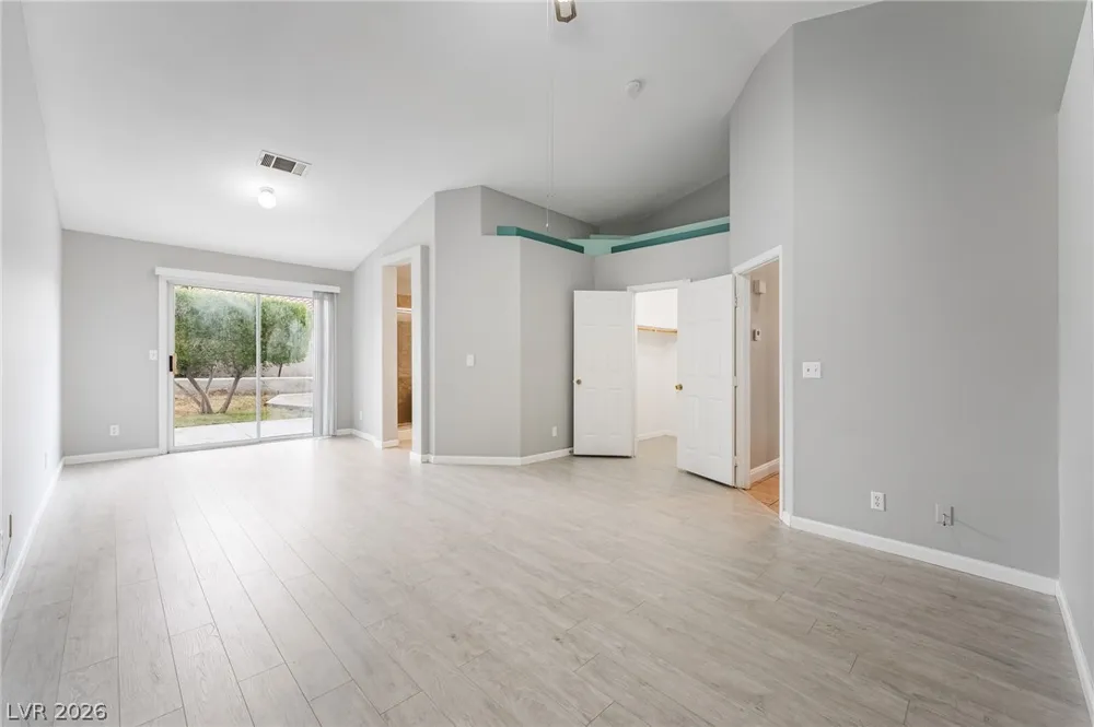 4866 Carefree Drive Las Vegas, NV 89122