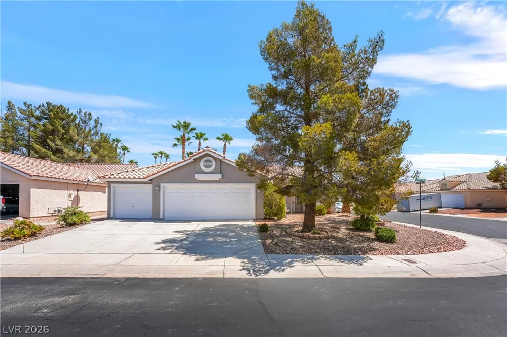 4866 Carefree Drive Las Vegas, NV 89122