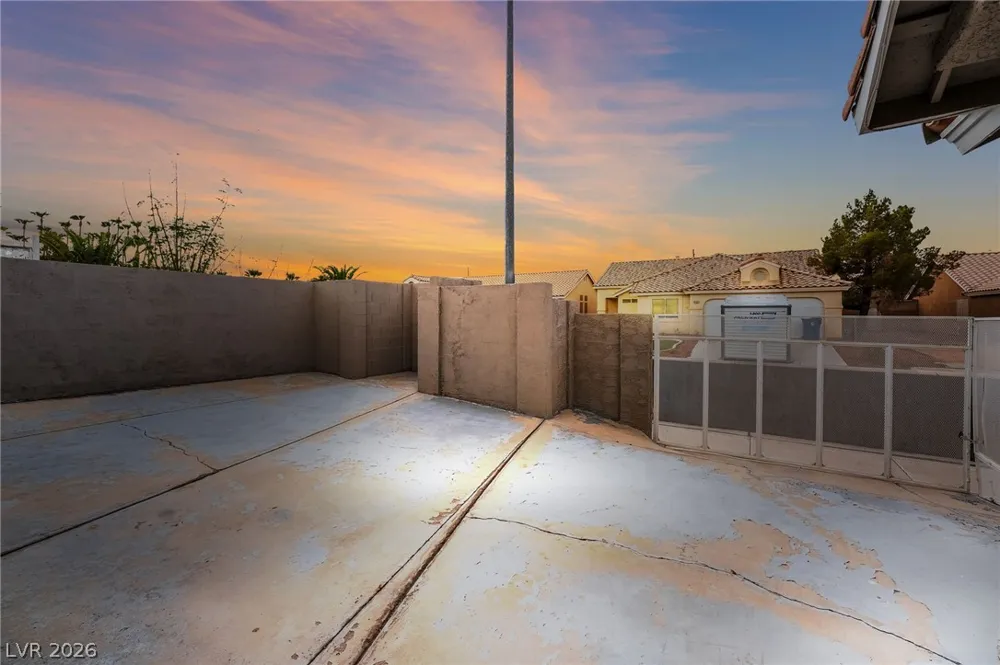 4866 Carefree Drive Las Vegas, NV 89122