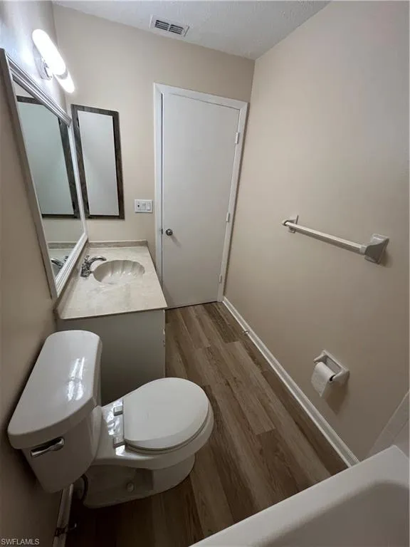 3906 SE 11th Place #604 Cape Coral, FL 33904