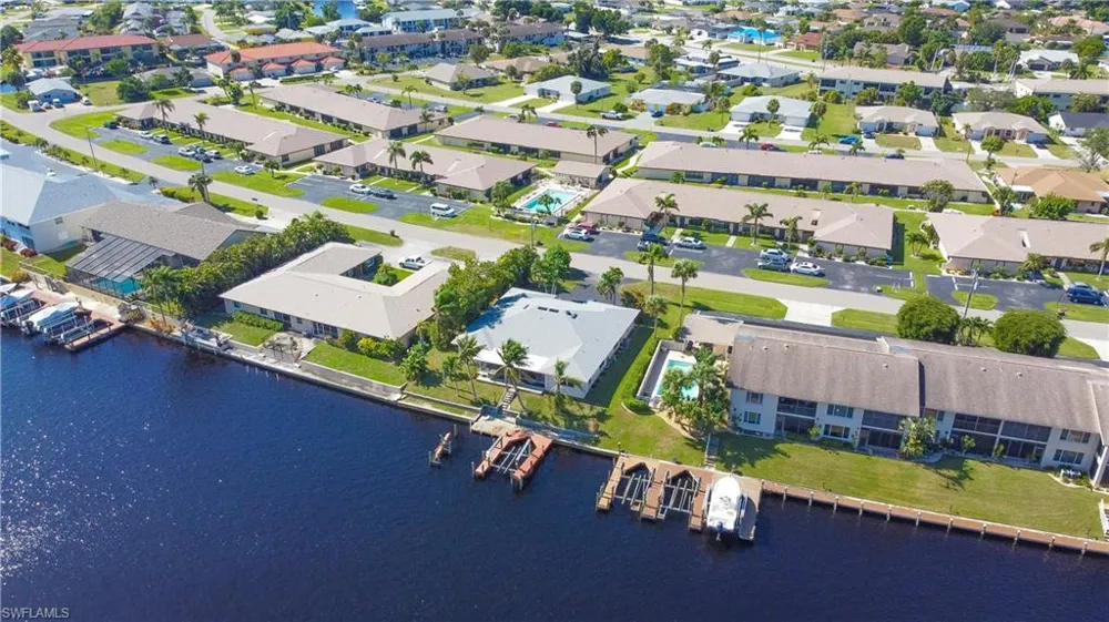3906 SE 11th Place #604 Cape Coral, FL 33904