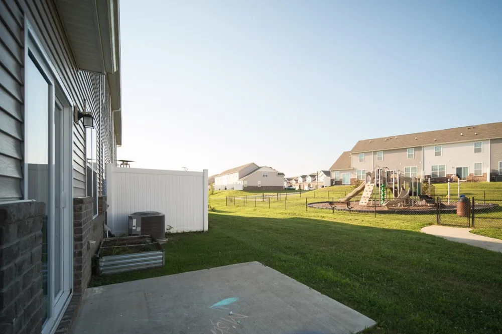 604 Birdie Dr Spring Hill, TN 37174