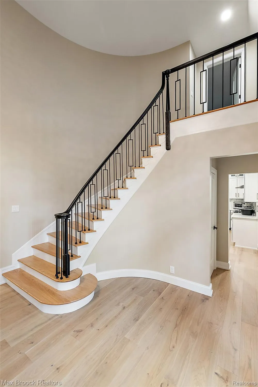 3546 Bloomfield Club Drive Bloomfield Charter Township, MI 48301