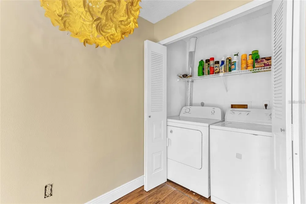 1631 LITTLE FALLS CIRCLE #92 Orlando, FL 32807