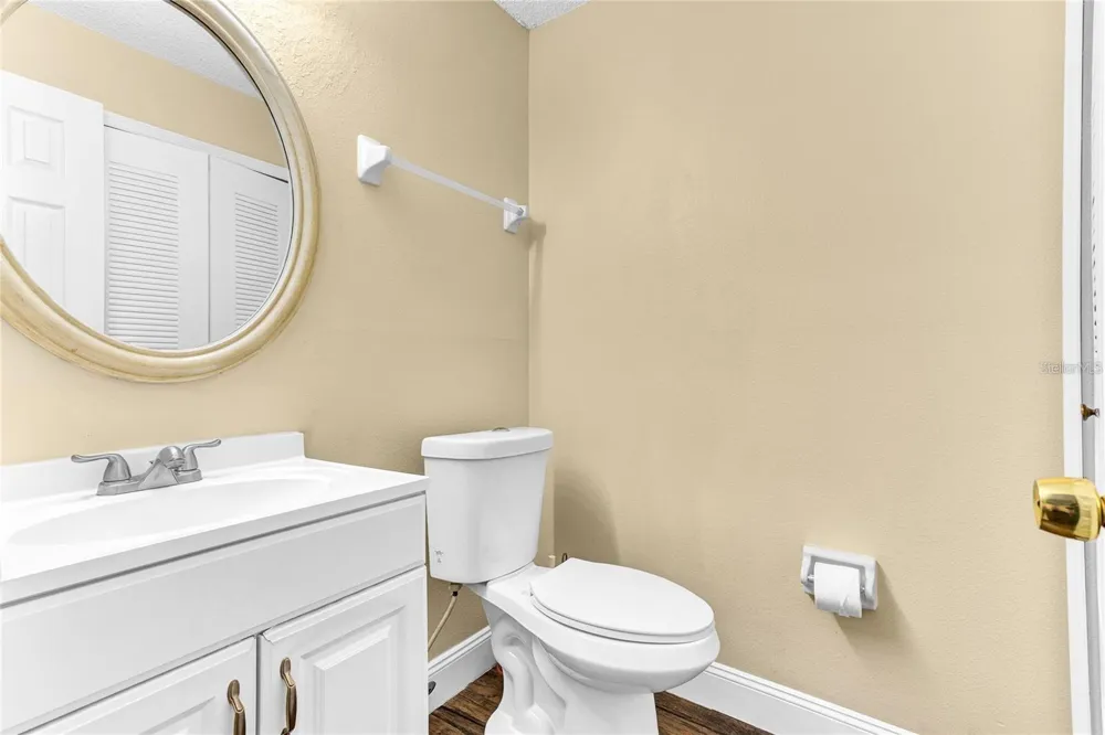 1631 LITTLE FALLS CIRCLE #92 Orlando, FL 32807