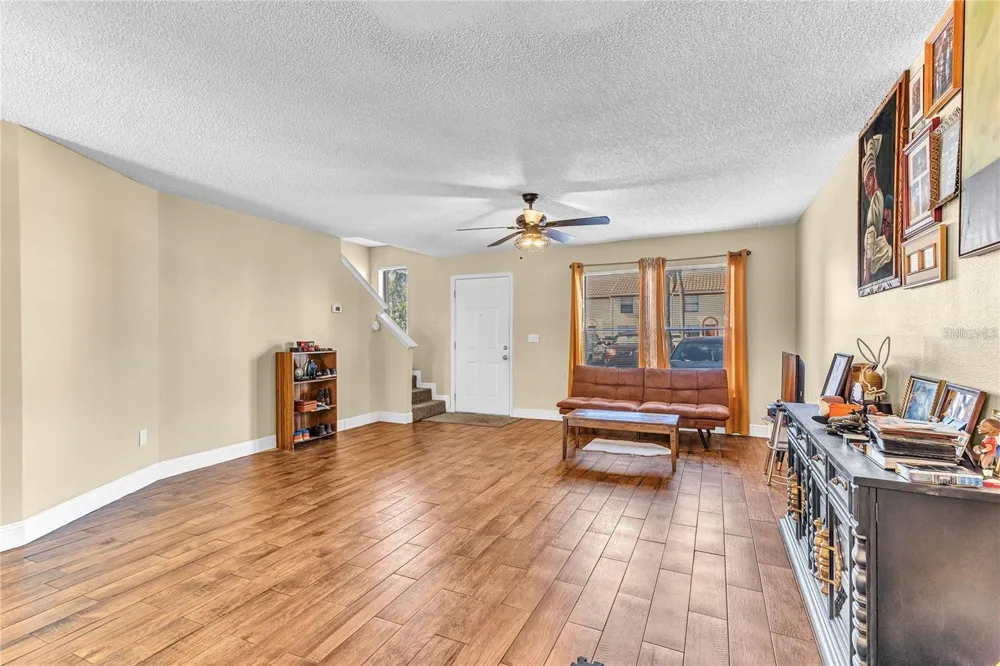 1631 LITTLE FALLS CIRCLE #92 Orlando, FL 32807