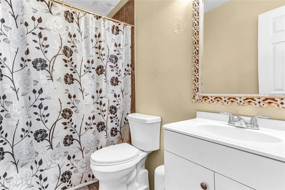 1631 LITTLE FALLS CIRCLE #92 Orlando, FL 32807