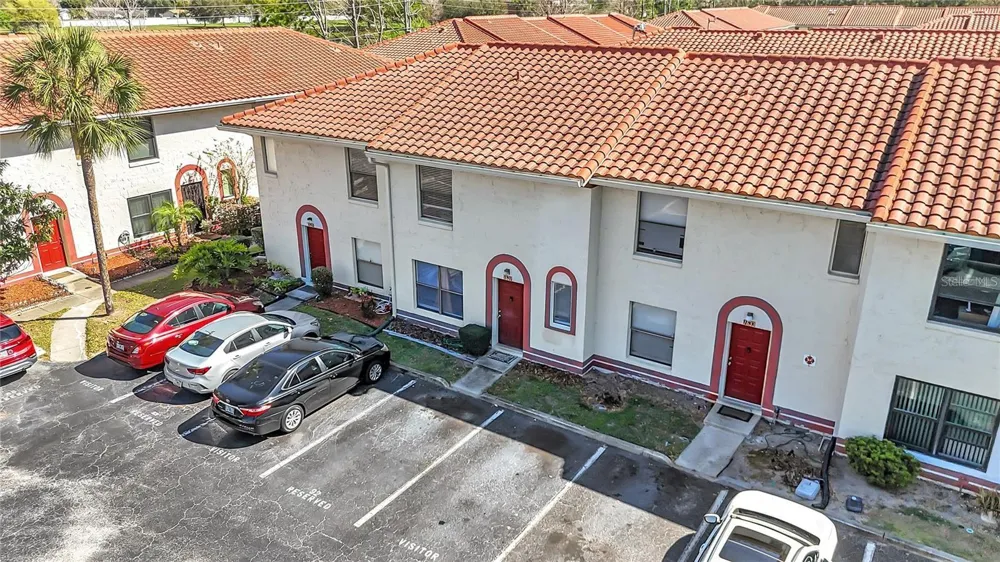 1631 LITTLE FALLS CIRCLE #92 Orlando, FL 32807