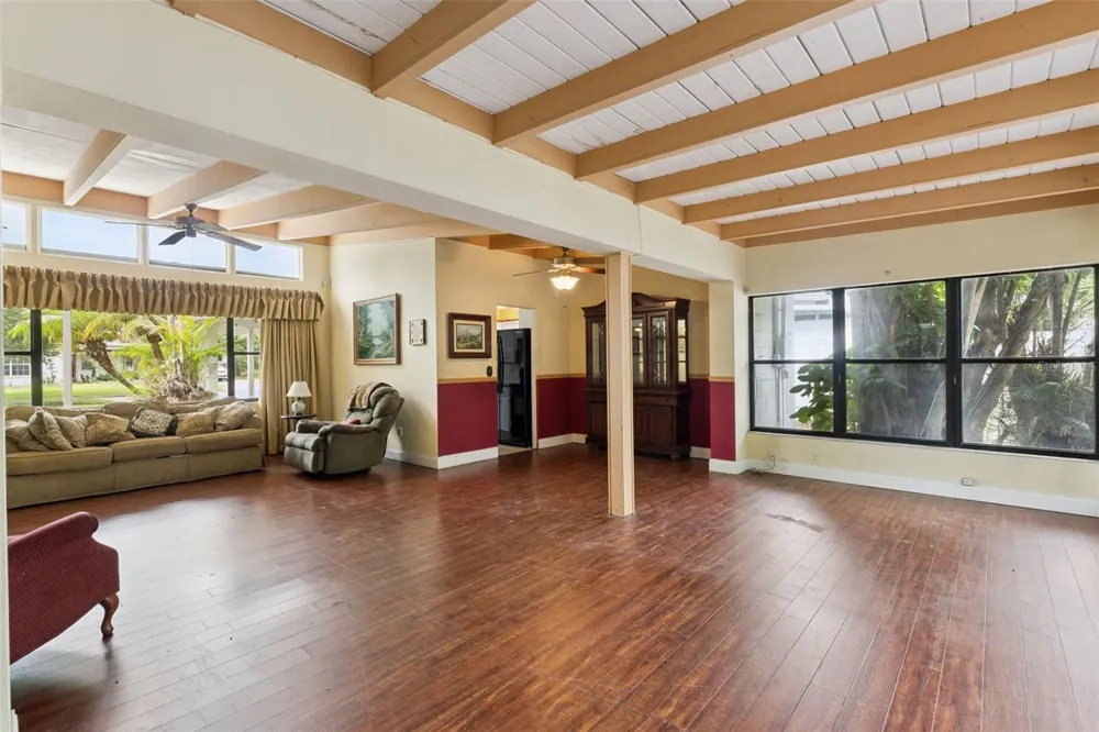 2015 TAYLOR AVENUE Winter Park, FL 32792