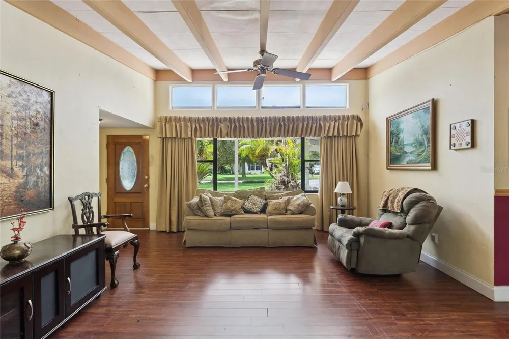 2015 TAYLOR AVENUE Winter Park, FL 32792