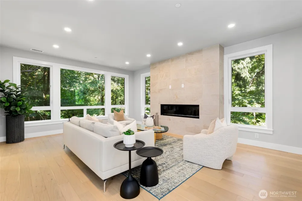 13016 SE 19th Court Bellevue, WA 98005