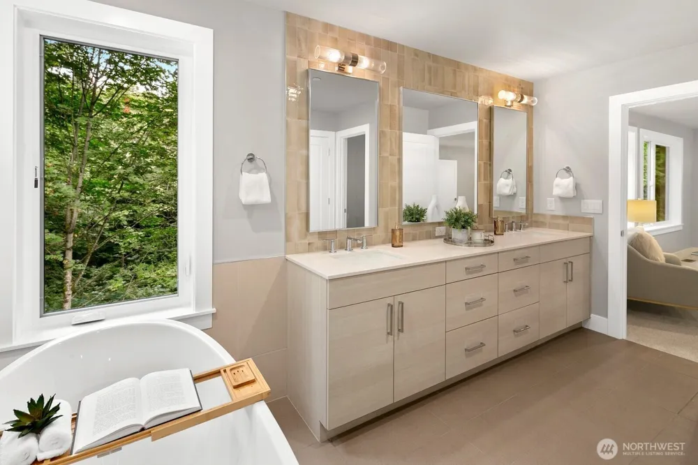 13016 SE 19th Court Bellevue, WA 98005