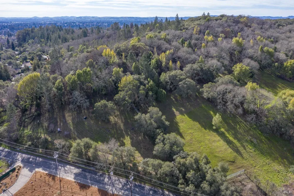 3473 Parker Hill Road Santa Rosa, CA 95404