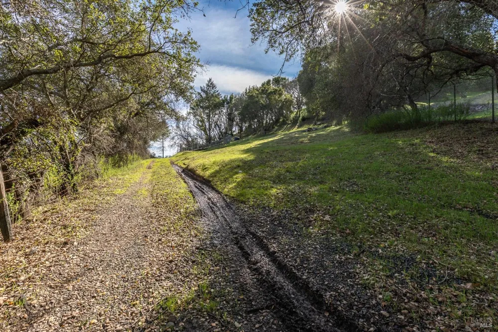 3473 Parker Hill Road Santa Rosa, CA 95404