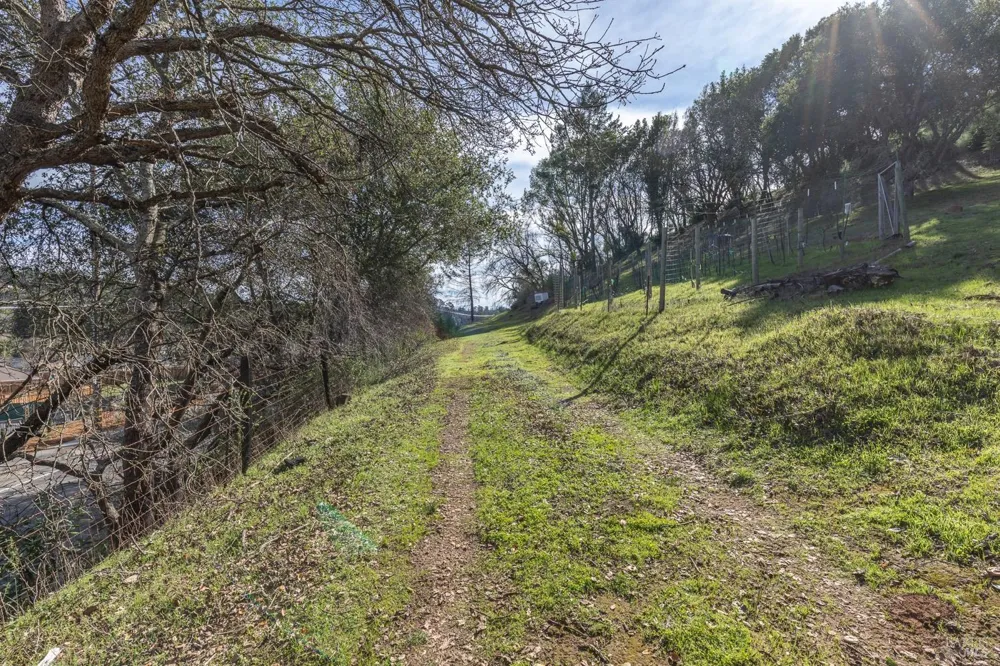 3473 Parker Hill Road Santa Rosa, CA 95404