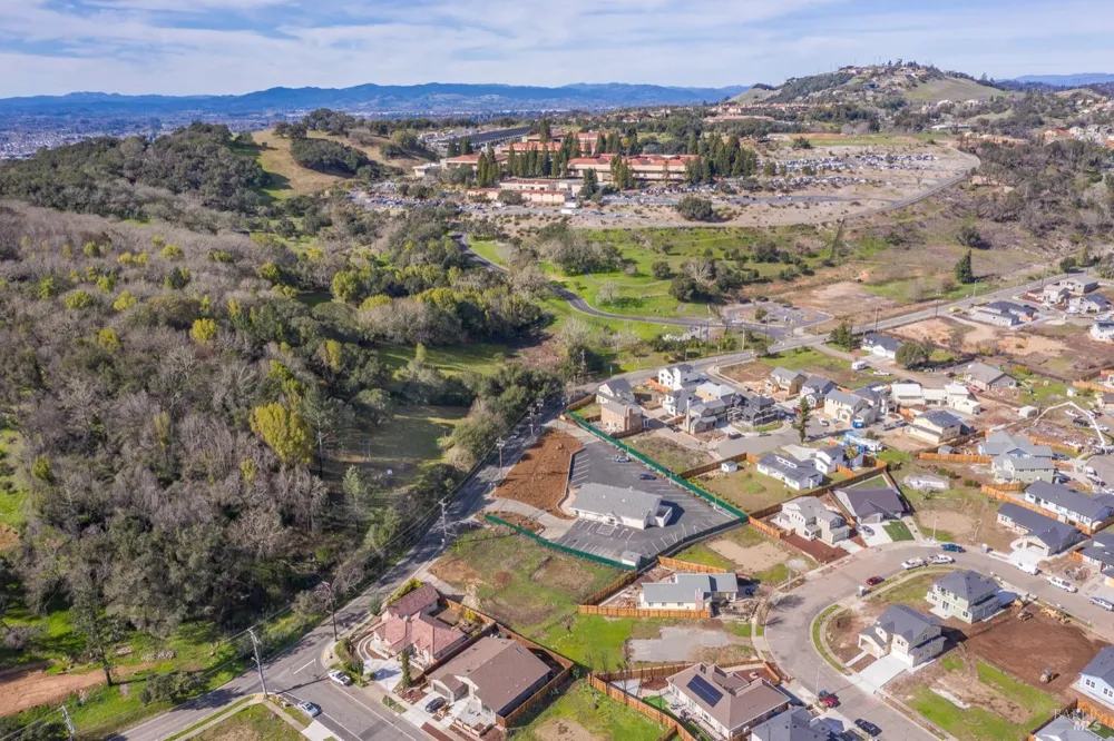 3473 Parker Hill Road Santa Rosa, CA 95404