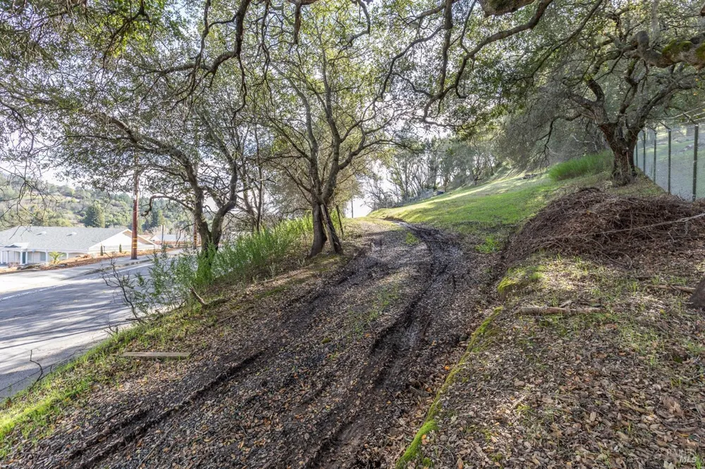 3473 Parker Hill Road Santa Rosa, CA 95404