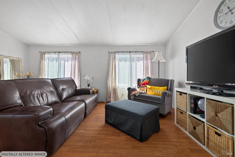 47 Oriole Way Santa Rosa, CA 95409