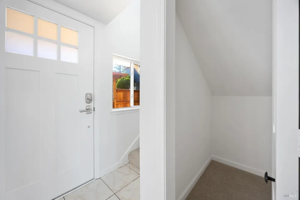 2711 Topaz Drive Novato, CA 94945