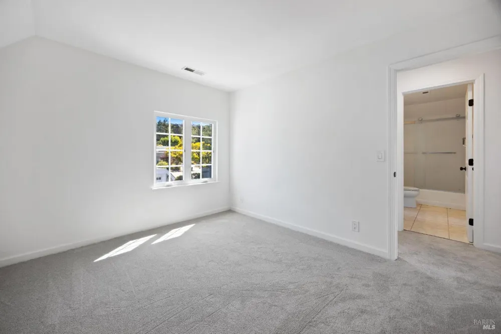 2711 Topaz Drive Novato, CA 94945