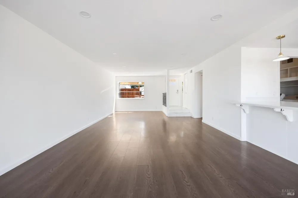 2711 Topaz Drive Novato, CA 94945