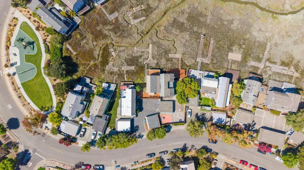2711 Topaz Drive Novato, CA 94945