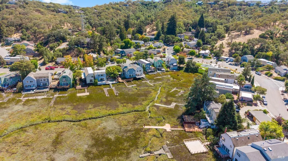 2711 Topaz Drive Novato, CA 94945