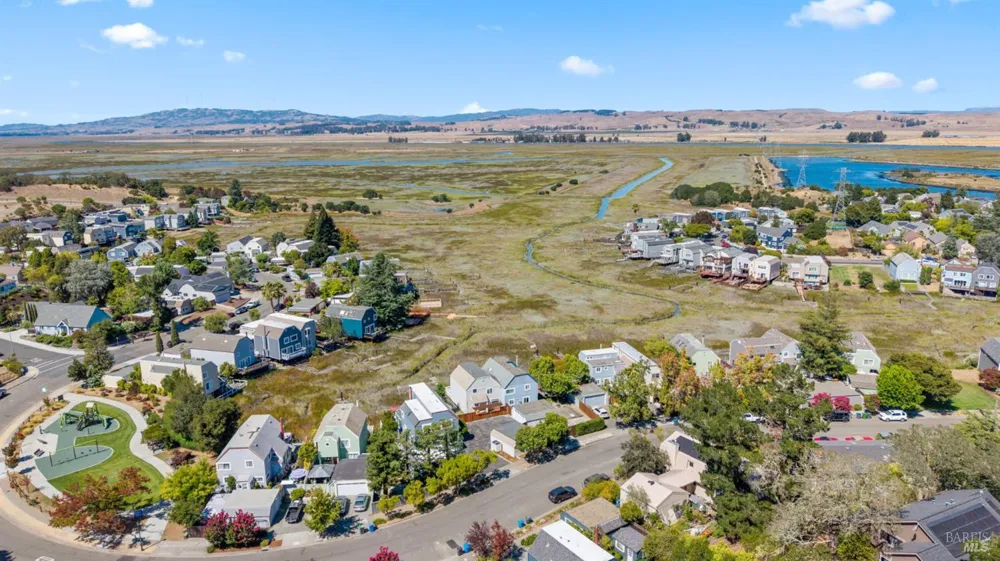 2711 Topaz Drive Novato, CA 94945