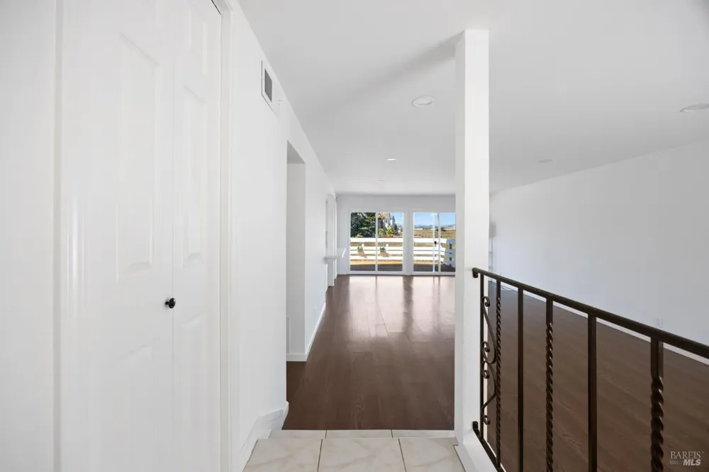 2711 Topaz Drive Novato, CA 94945