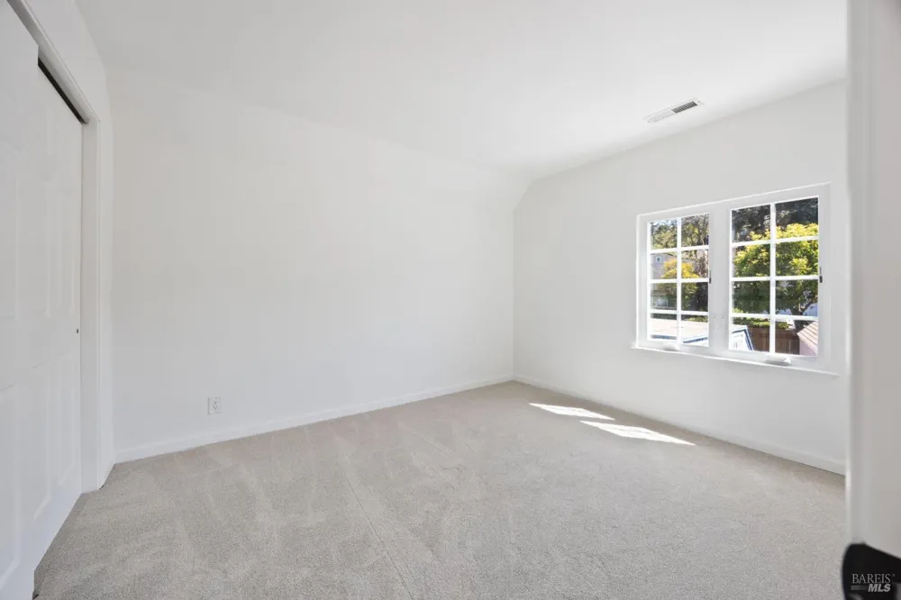 2711 Topaz Drive Novato, CA 94945