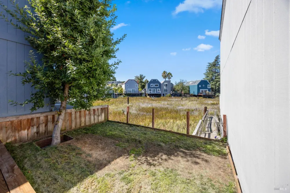 2711 Topaz Drive Novato, CA 94945